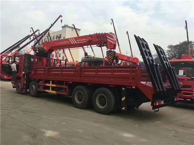 随车吊厂家哪家好？选购指南与知名品牌推荐