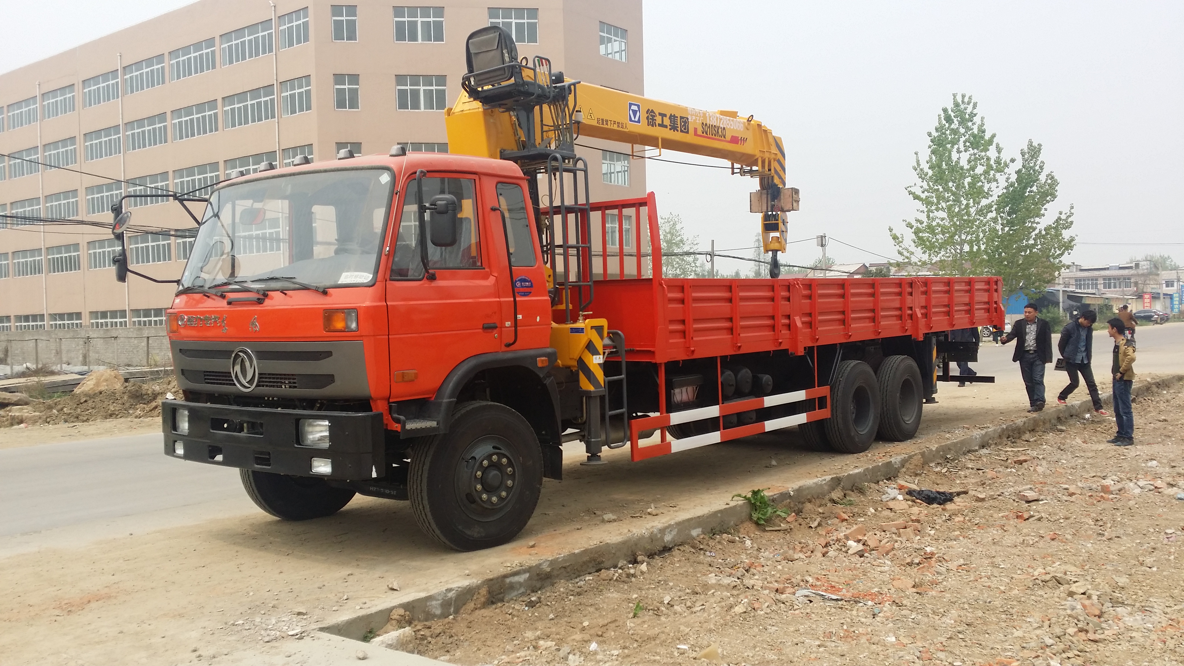 吉林辽源12吨随车吊销售点及选购指南