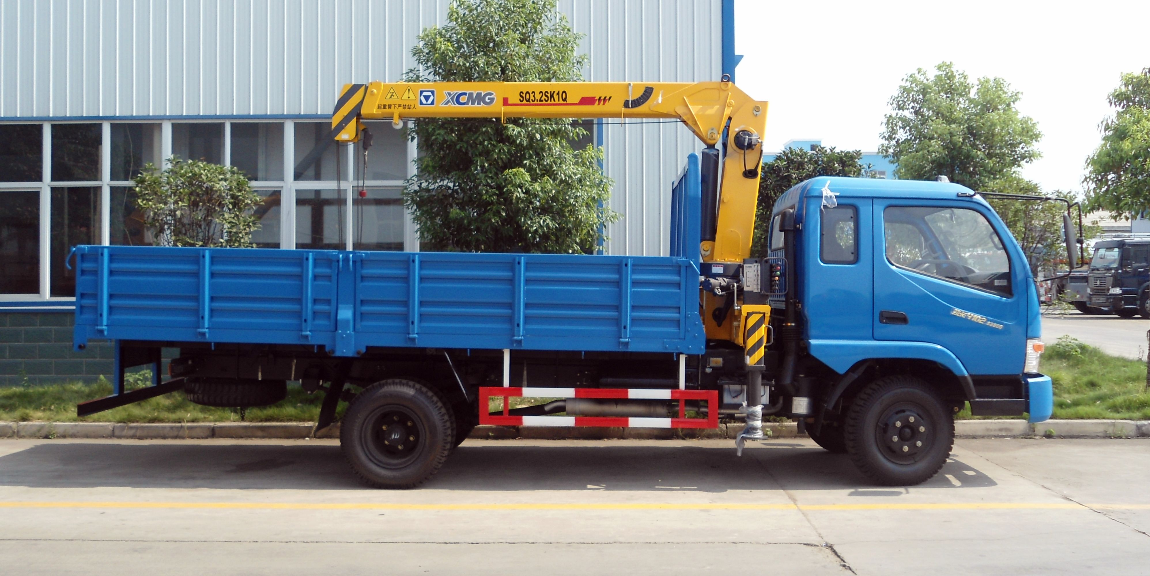 徐工3.2吨吊机随车吊价格与选购指南